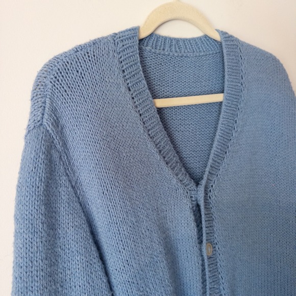 Vintage Handmade Light Blue Knit Cardigan Womens L Chunky Grandpa Sweater Indie - Picture 9 of 9